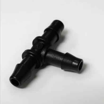 CONECTOR T PARA MANGUEIRA 4mm - UV